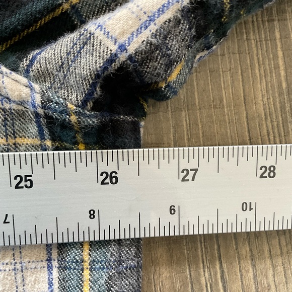 LL Bean Scotch Plaid Flannel Shirt Button Down
228061
Blue Green White
Men’s XL - Picture 7 of 7